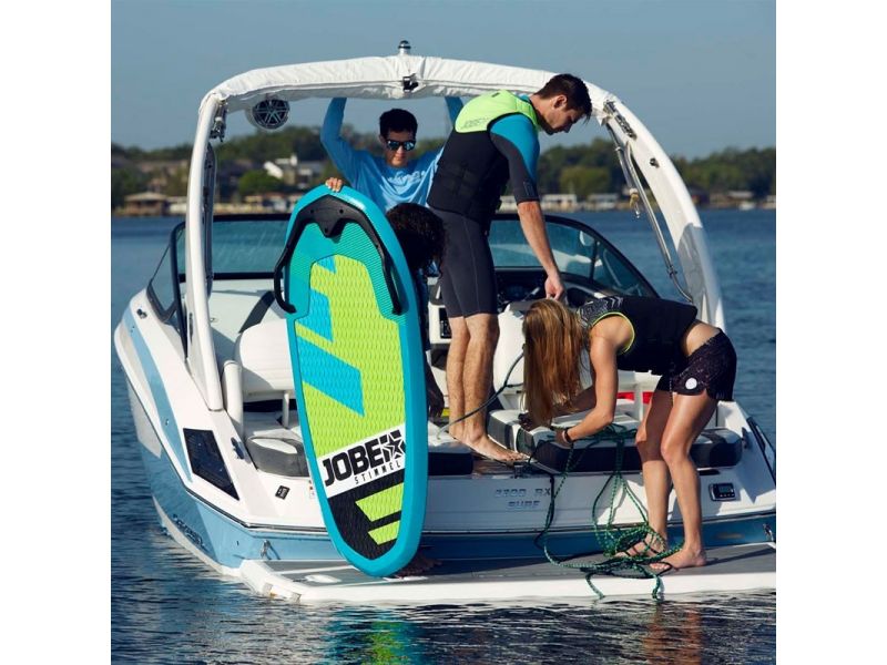 ¿Qué barco para hacer wakeboard?