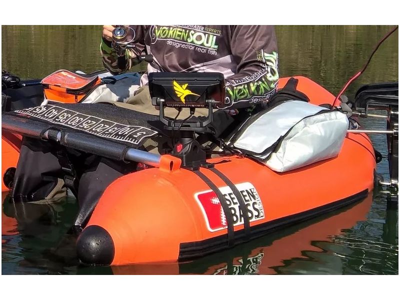 ¿Cómo instalar una sonda en un pato de pesca?