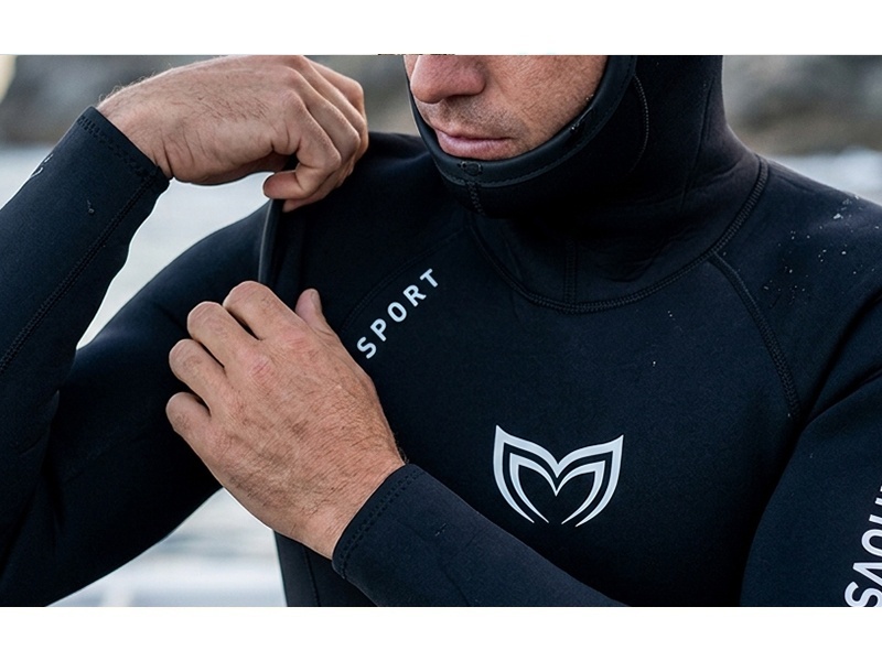 ¿Cómo se repara un traje de neopreno?