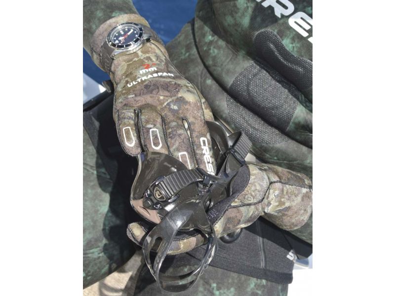 Escoger su par de guantes y de escarpines