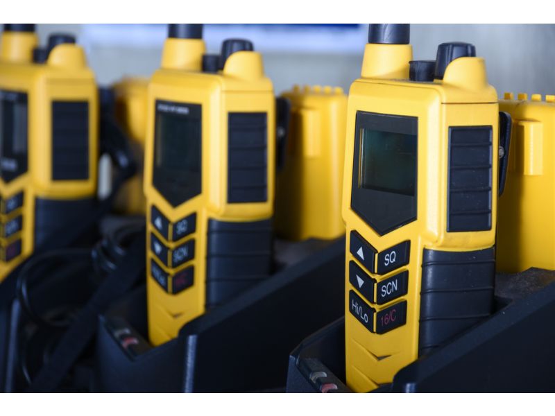 Nuestros mejores consejos para elegir una VHF marina