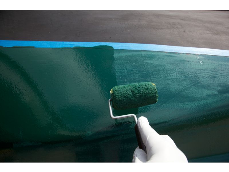 Repintar su barco: ¿qué tipo de pintura elegir?