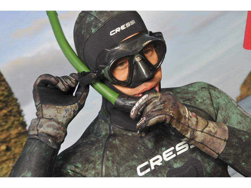 Elección de la máscara y el tubo de pesca submarina