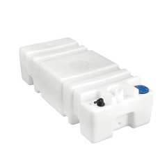 Tanque de agua dulce Nuova RadeSogliola sin tapa de cierre en la entrada derecha