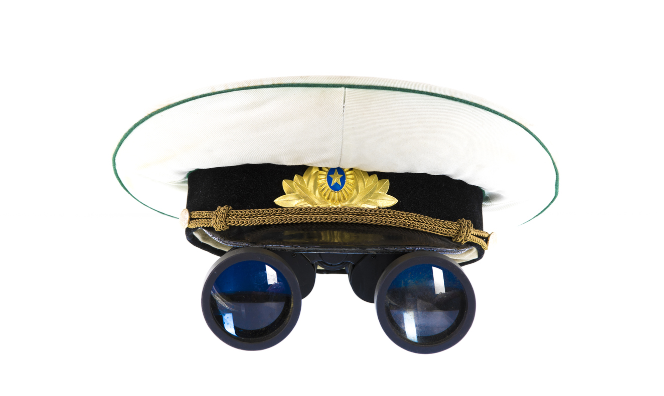 prismáticos marinos