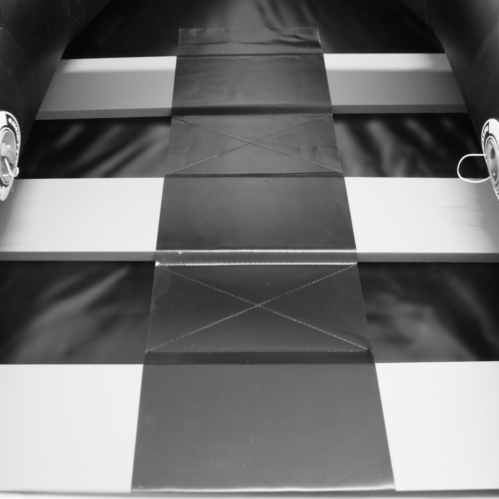 suelo enjaretado lancha neumática Cape Horn