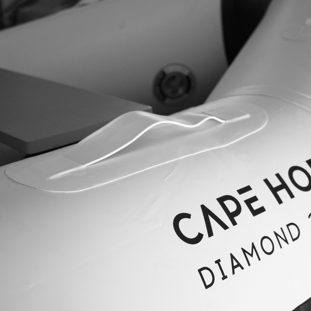 Asa de transporte frontal y lateral Lancha neumática Cape Horn