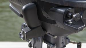 Cambios de marchas y mandos del acelerador agradables y prácticos